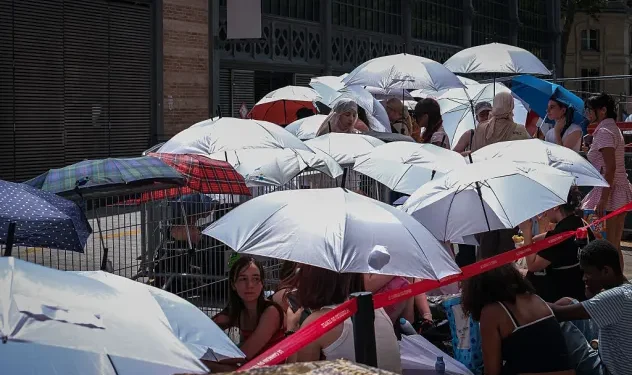 calor pessoas jogo copa