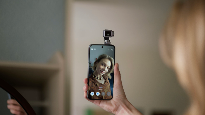 robot phone honor china