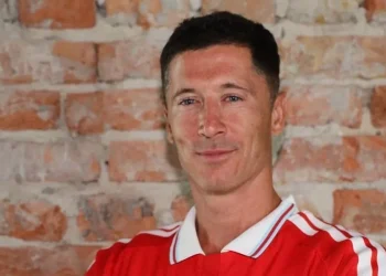 lewandovski yamal futebol