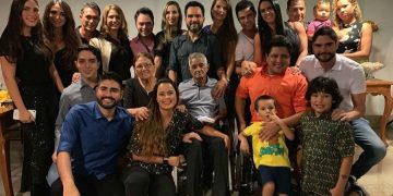 Família Camargo (Imagem: Reprodução/Instagram)