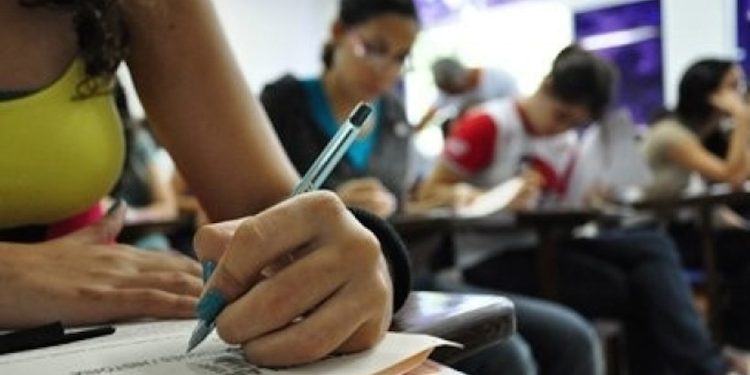 estudante ensino medio enem