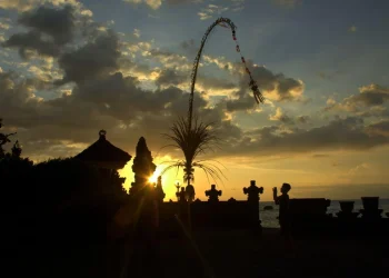 ilha silencio bali