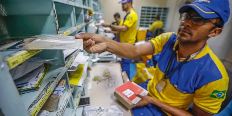 correios demissão