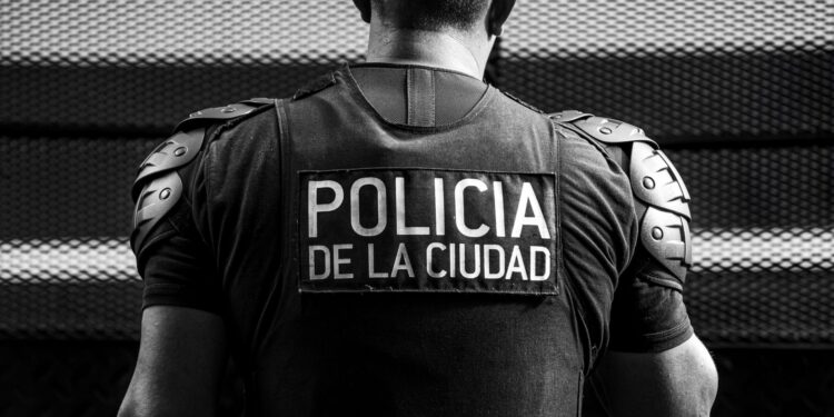Brasileiro estava lista procurados rompeu