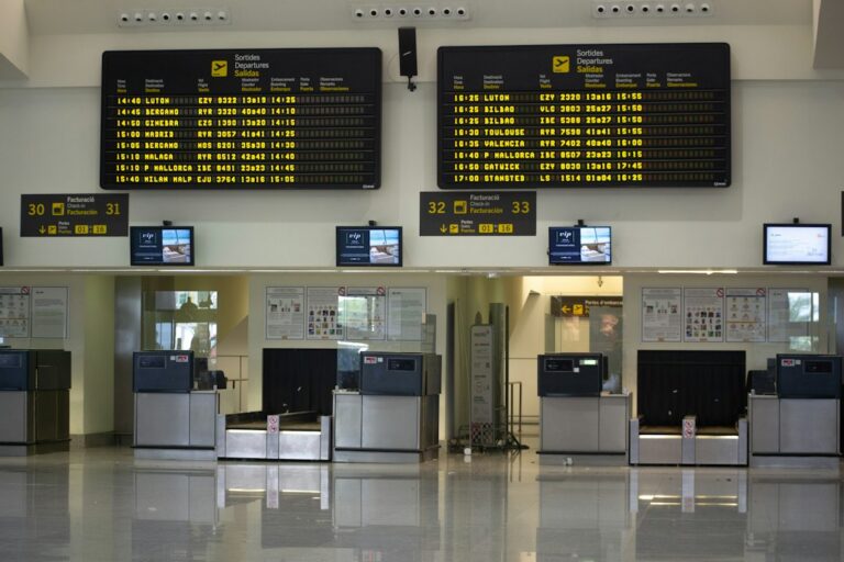 Brasileiros pretendem viajar recebem comunicado