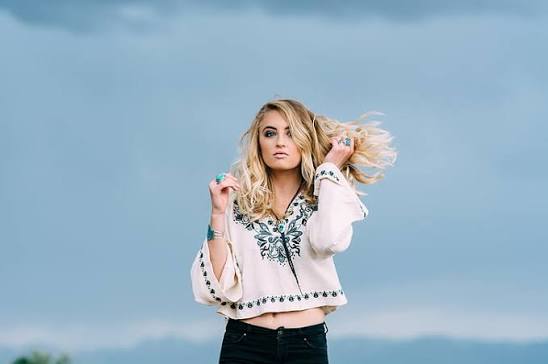camisa branca boho