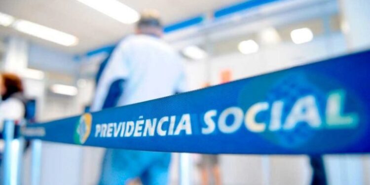 Inss prorroga regra permite receber