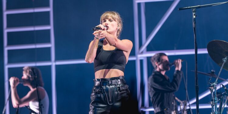 Taylor swift primeira vencedora prêmio