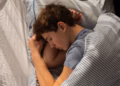 jovem dormindo