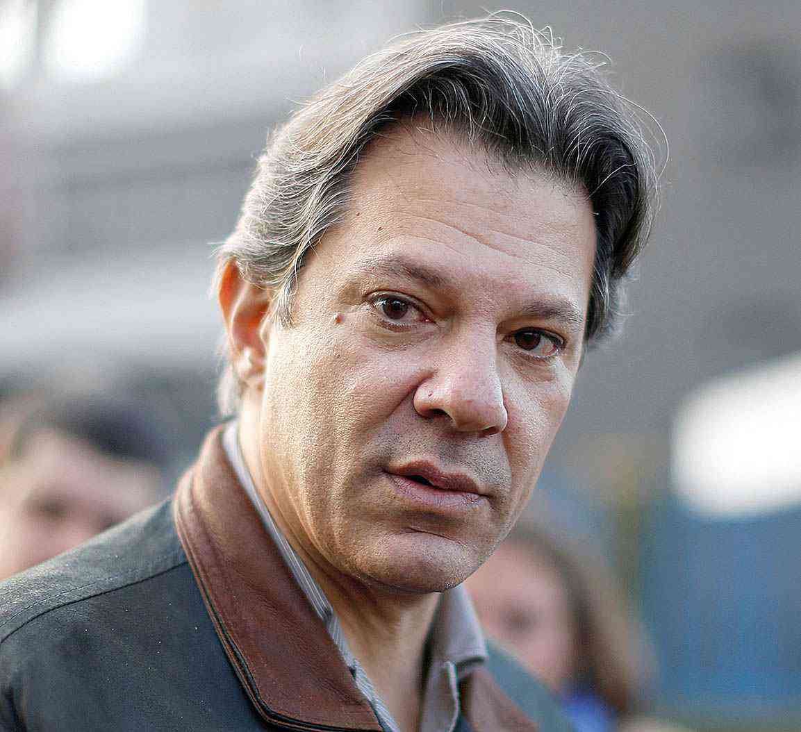Fazenda pede à PF apuração sobre uso indevido de CPF de Haddad em meio a fake news sobre Pix