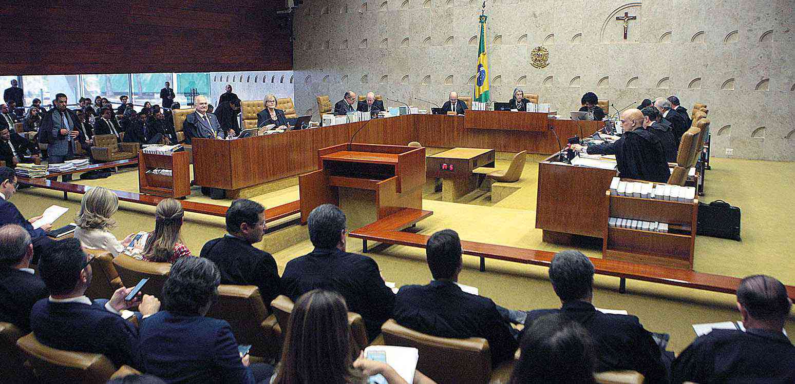 Terceirização terá desfecho hoje