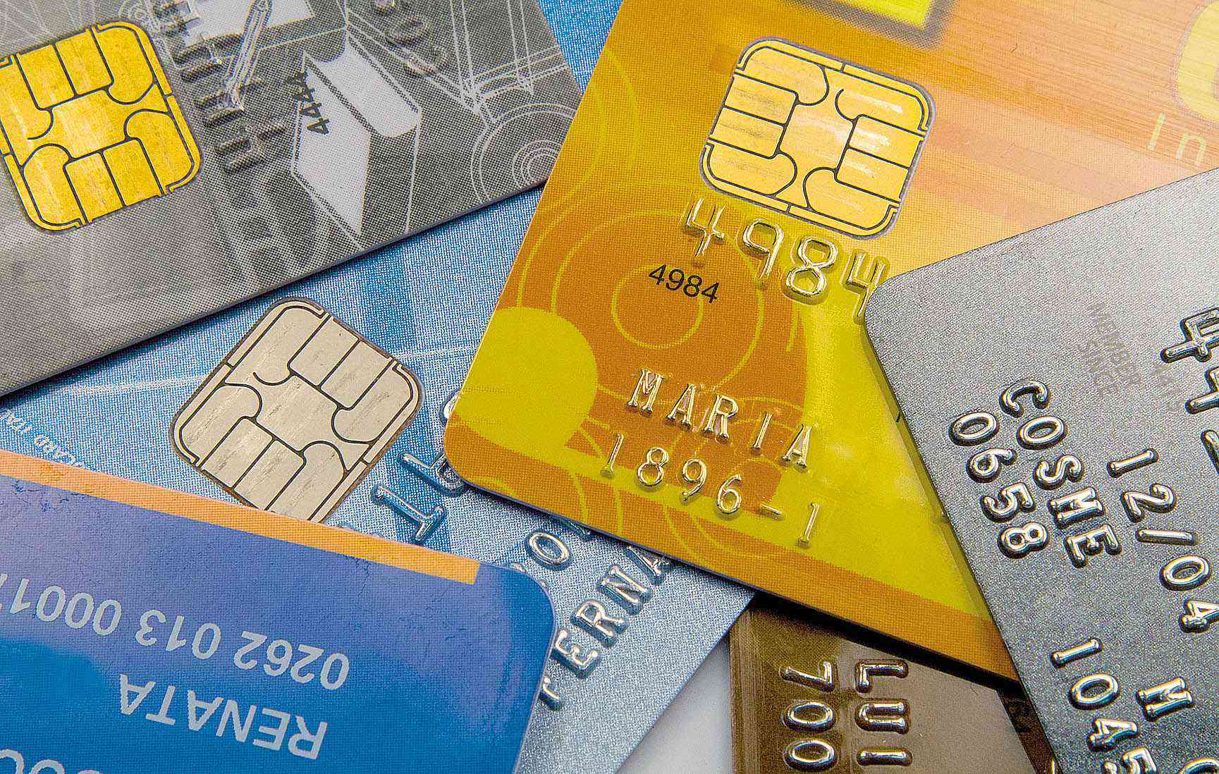Bancos estimam um déficit primário  de R$ 104 bi