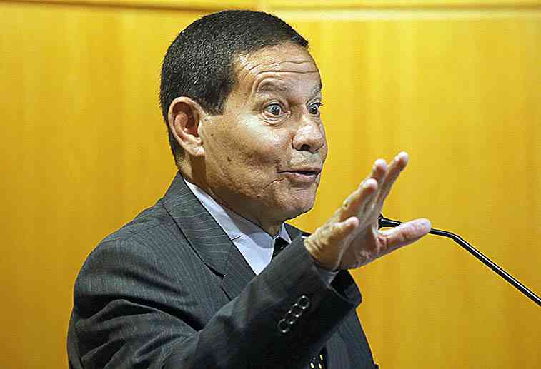 Delegados da PF criticam proposta do general Mourão