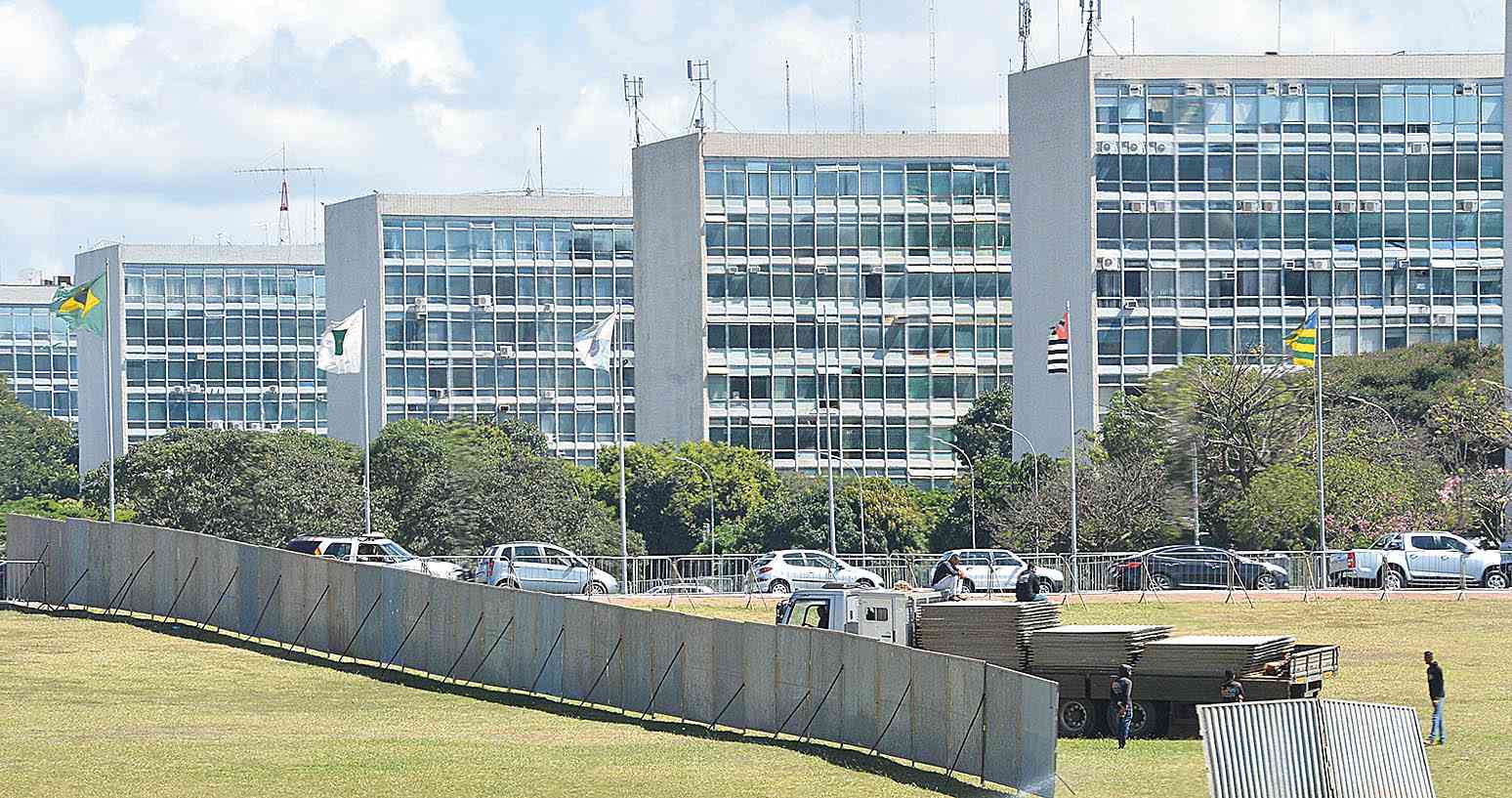 STF vai analisar adiamento de reajuste