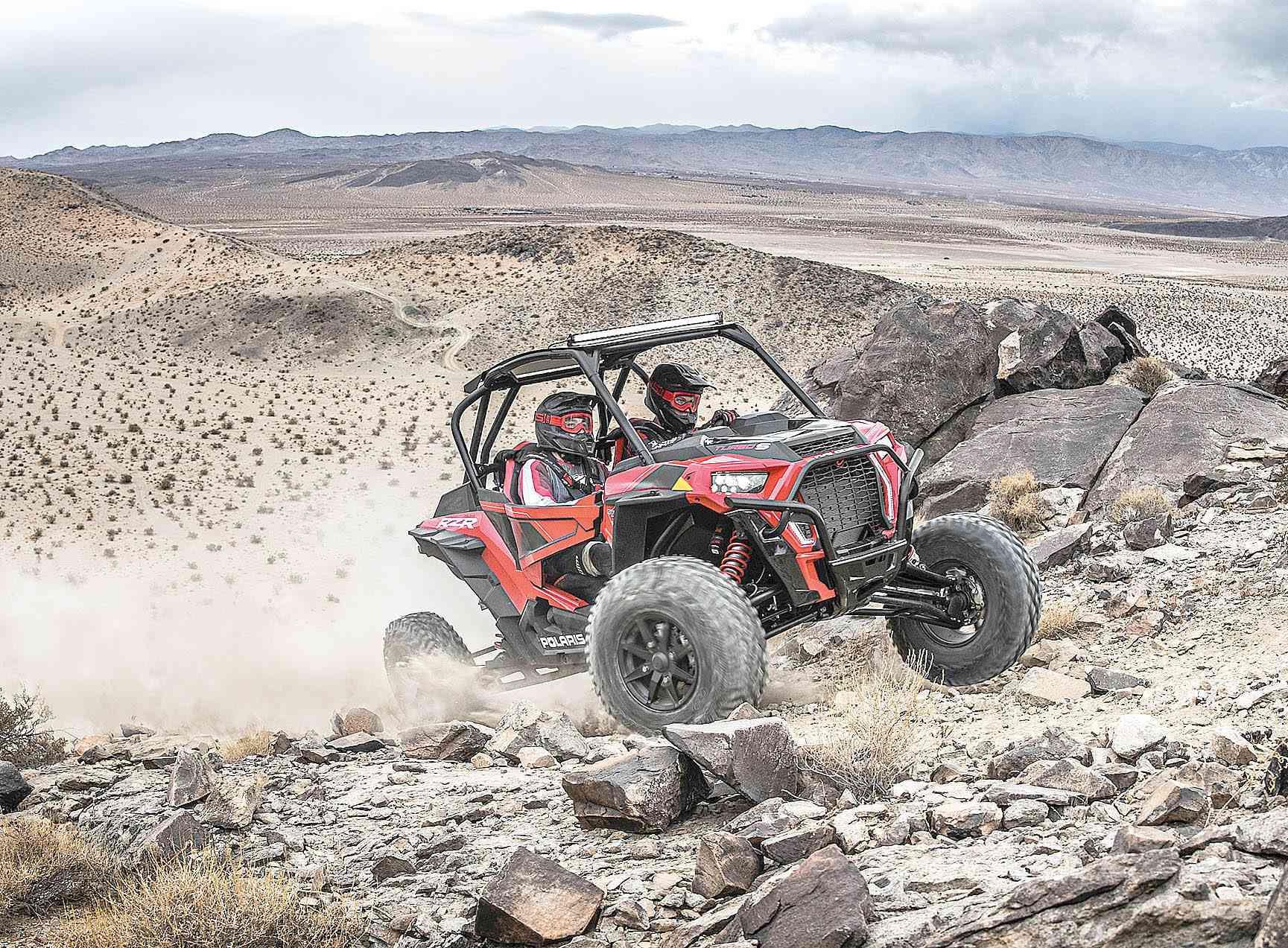 Polaris RZR XP Turbo S é equipado com amortecedores inteligentes