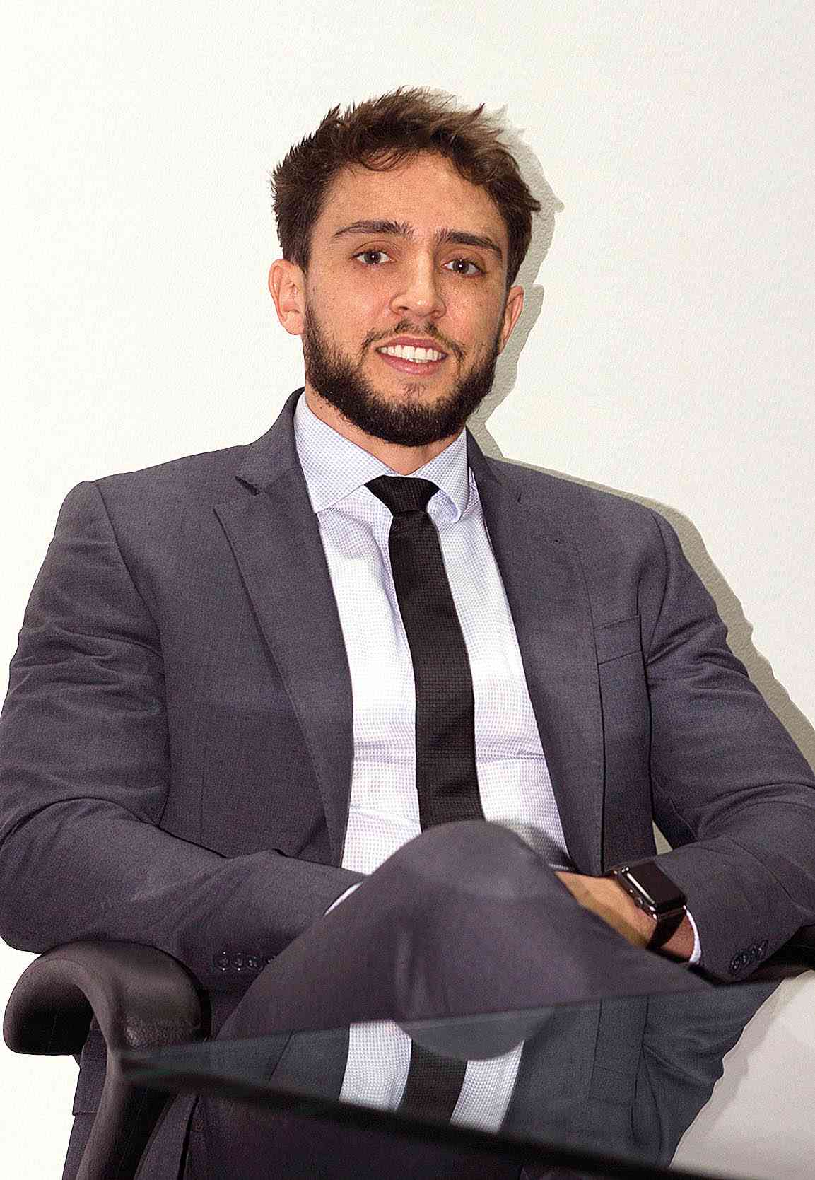 Jovem advogado já comanda 7 empresas