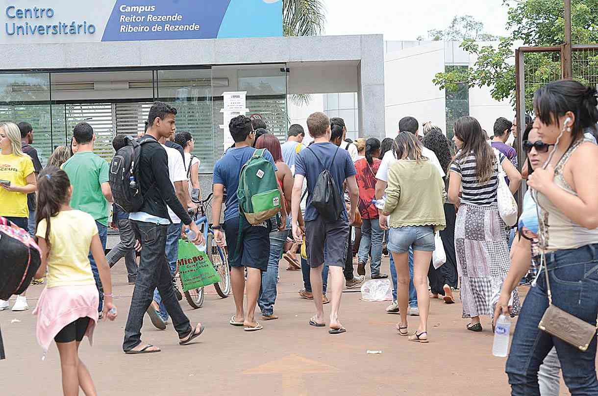 Horário de verão é mantido em  4 de novembro, início do Enem