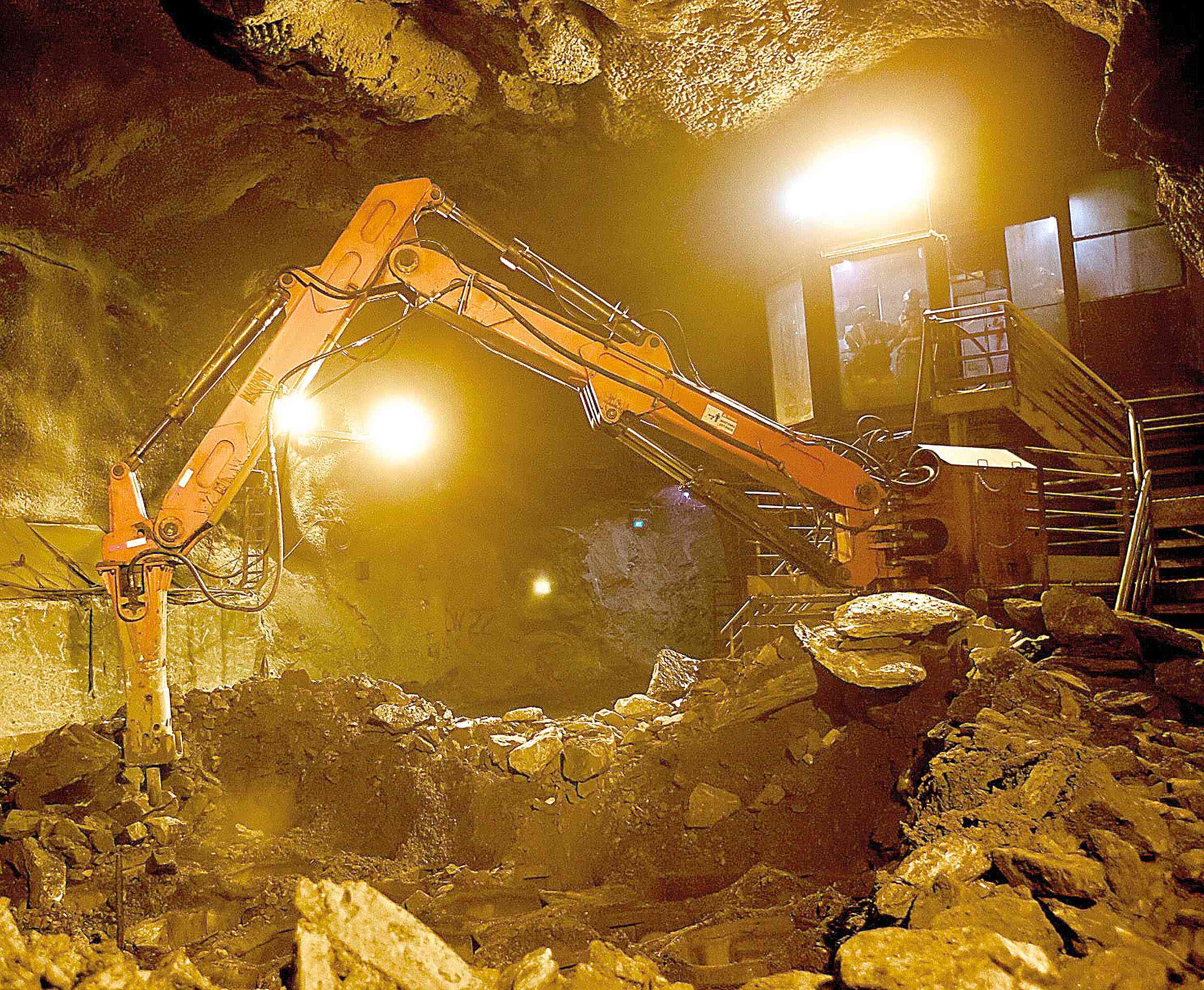 AngloGold qualifica pequenos fornecedores
