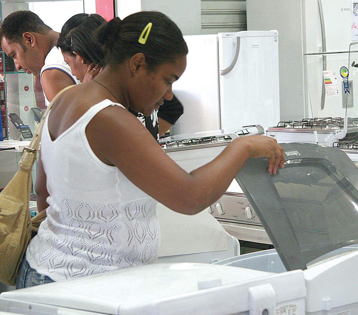Pagamento do 13º salário deve girar R$ 211,2 bi no País