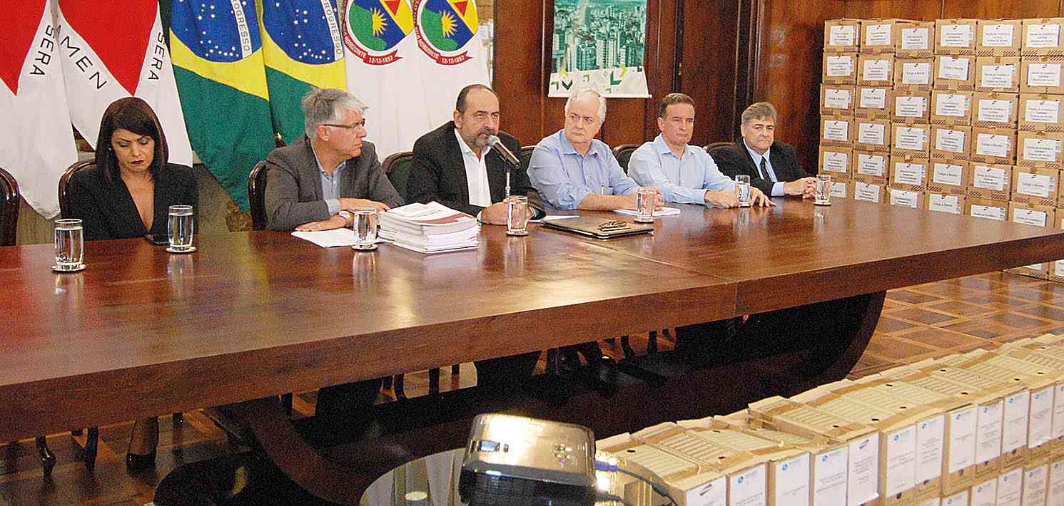 Kalil apresenta a “caixa-preta” da BHTrans