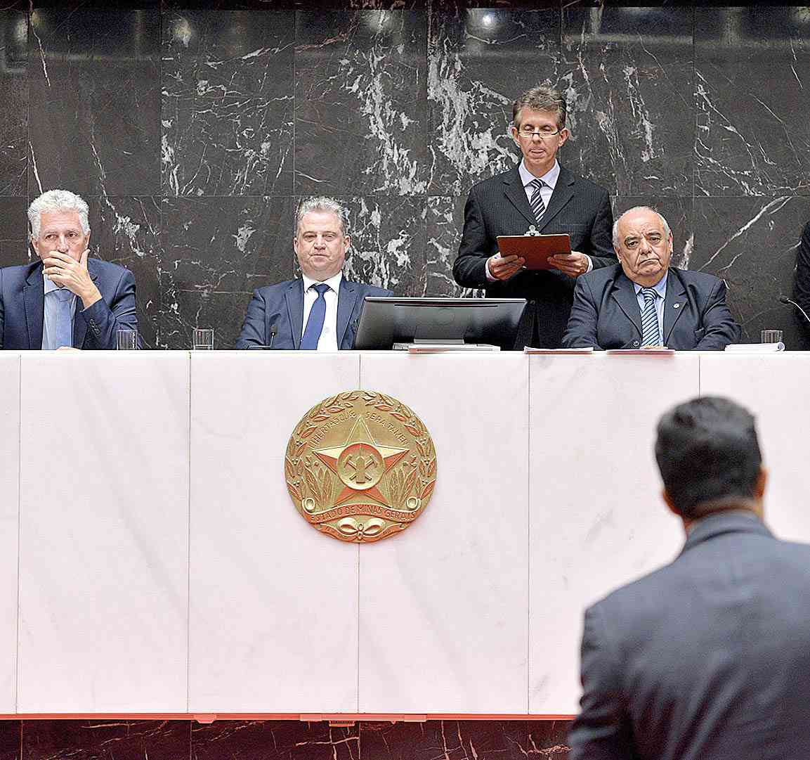 ALMG adia votação de projeto do Femeg