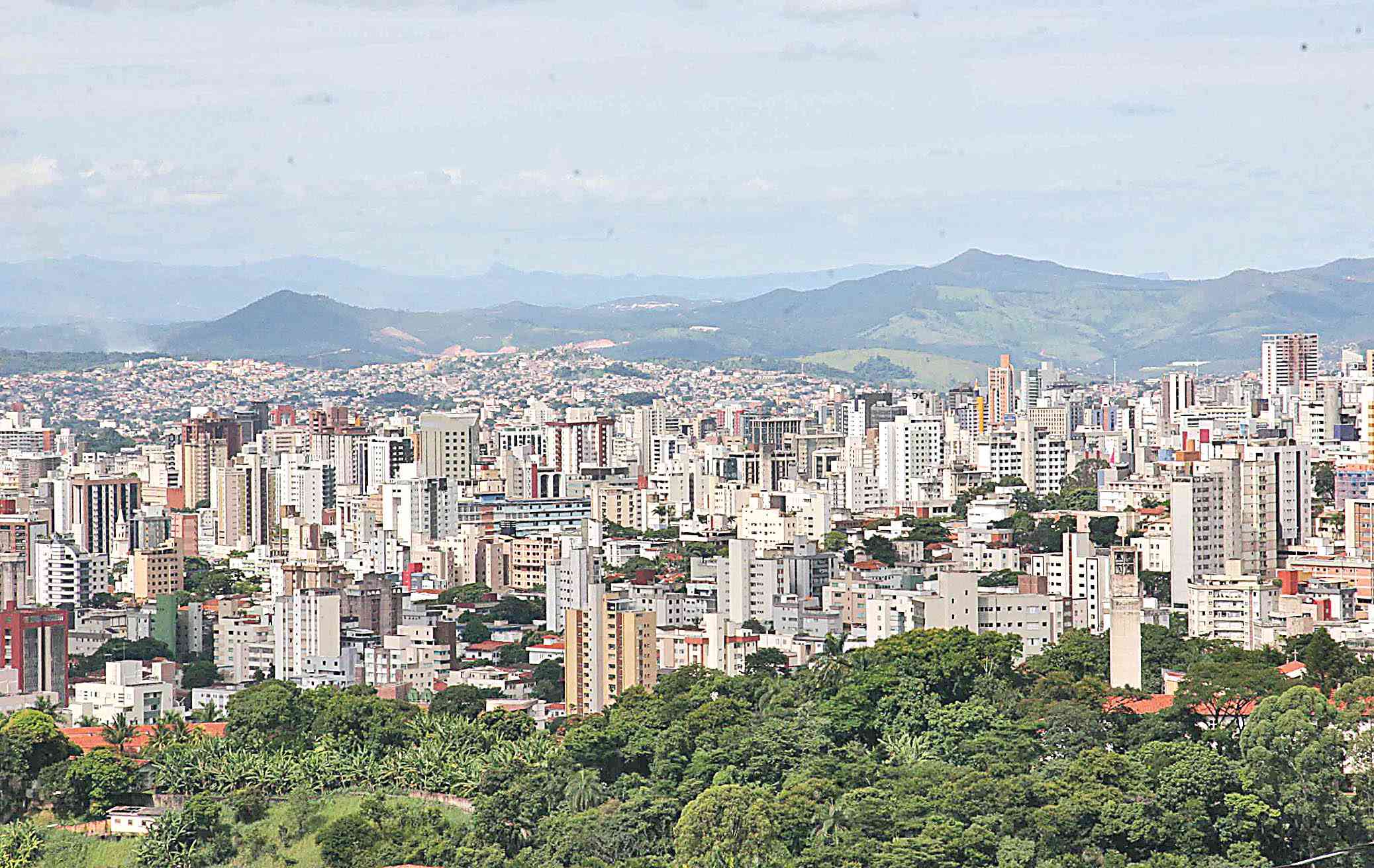 Mineiros estão menos endividados, diz CDL