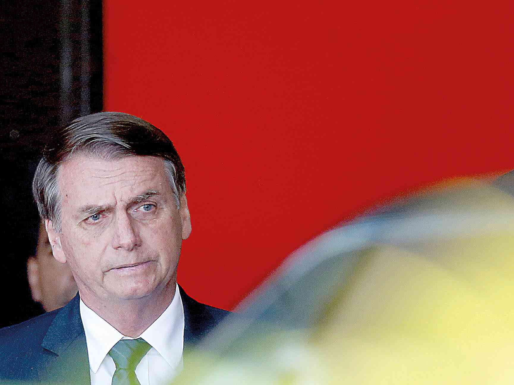 Bolsonaro critica uso de recursos de Furnas