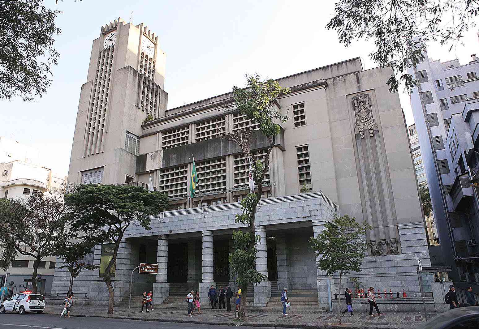 Decreto da PBH que suspende atividades aos domingos é publicado no DOM