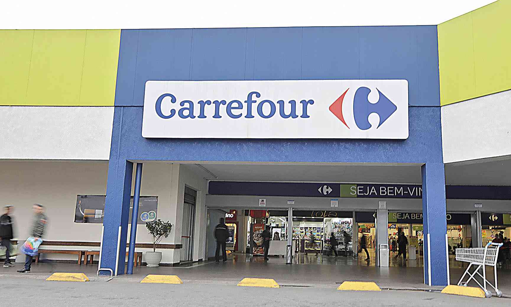 Carrefour congela preços de produtos de marca própria