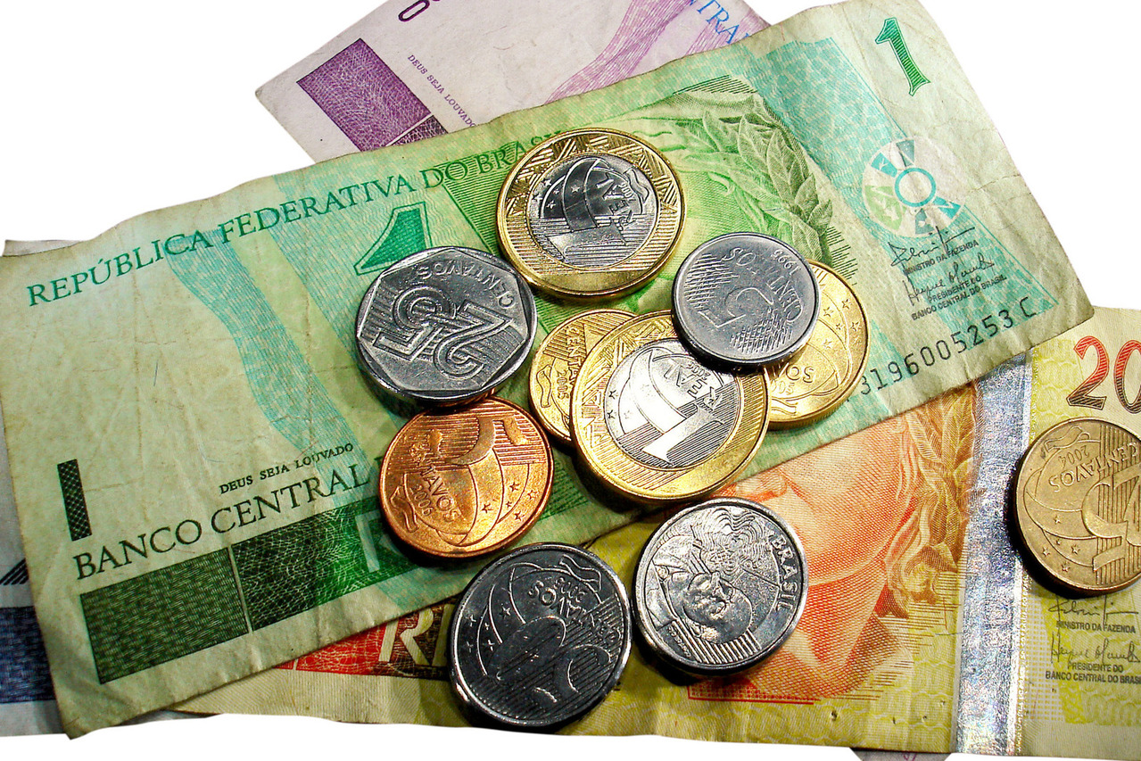 Setor público tem superávit primário de R$ 7,7 bi