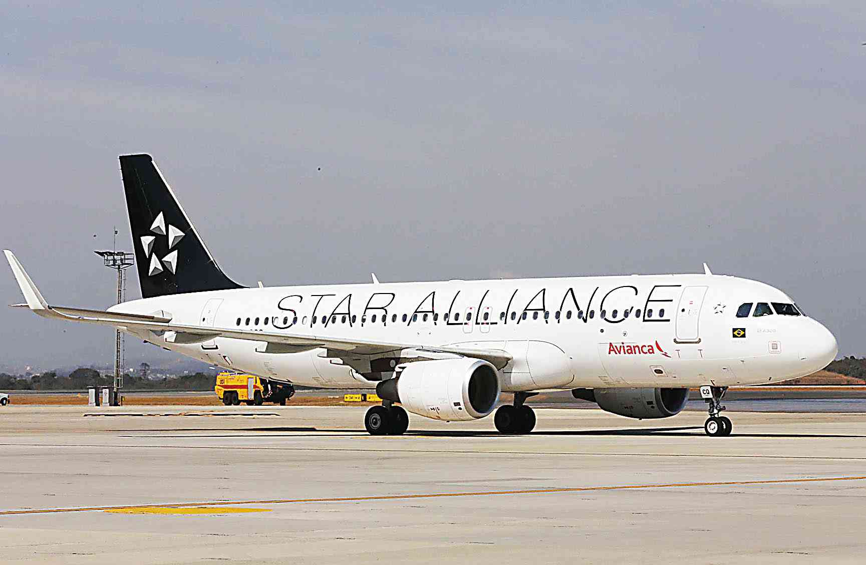 Avianca vai reembolsar passageiros após fim de operações para Chile e EUA