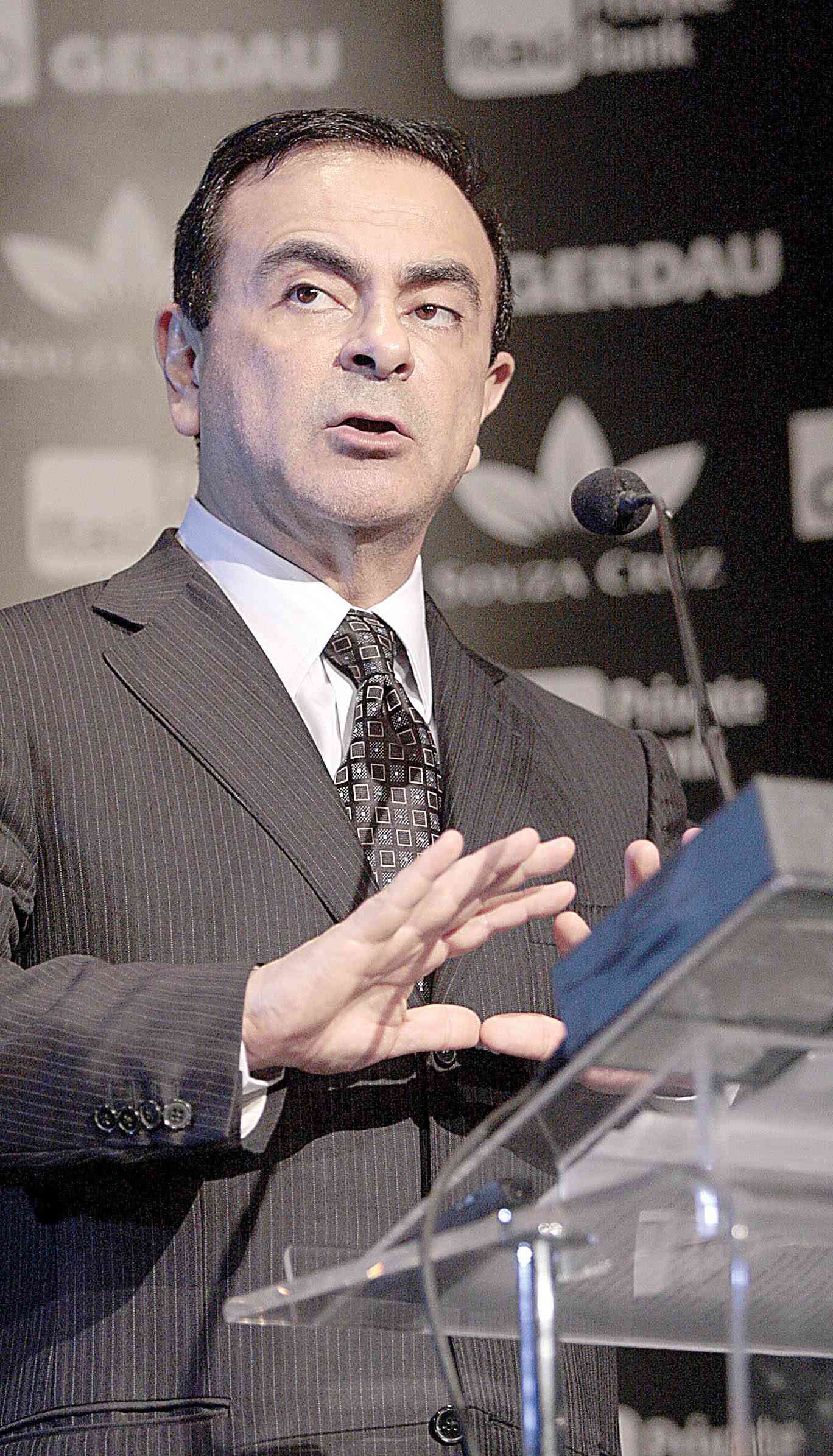 Ghosn associa prisão a “conspiração e traição”