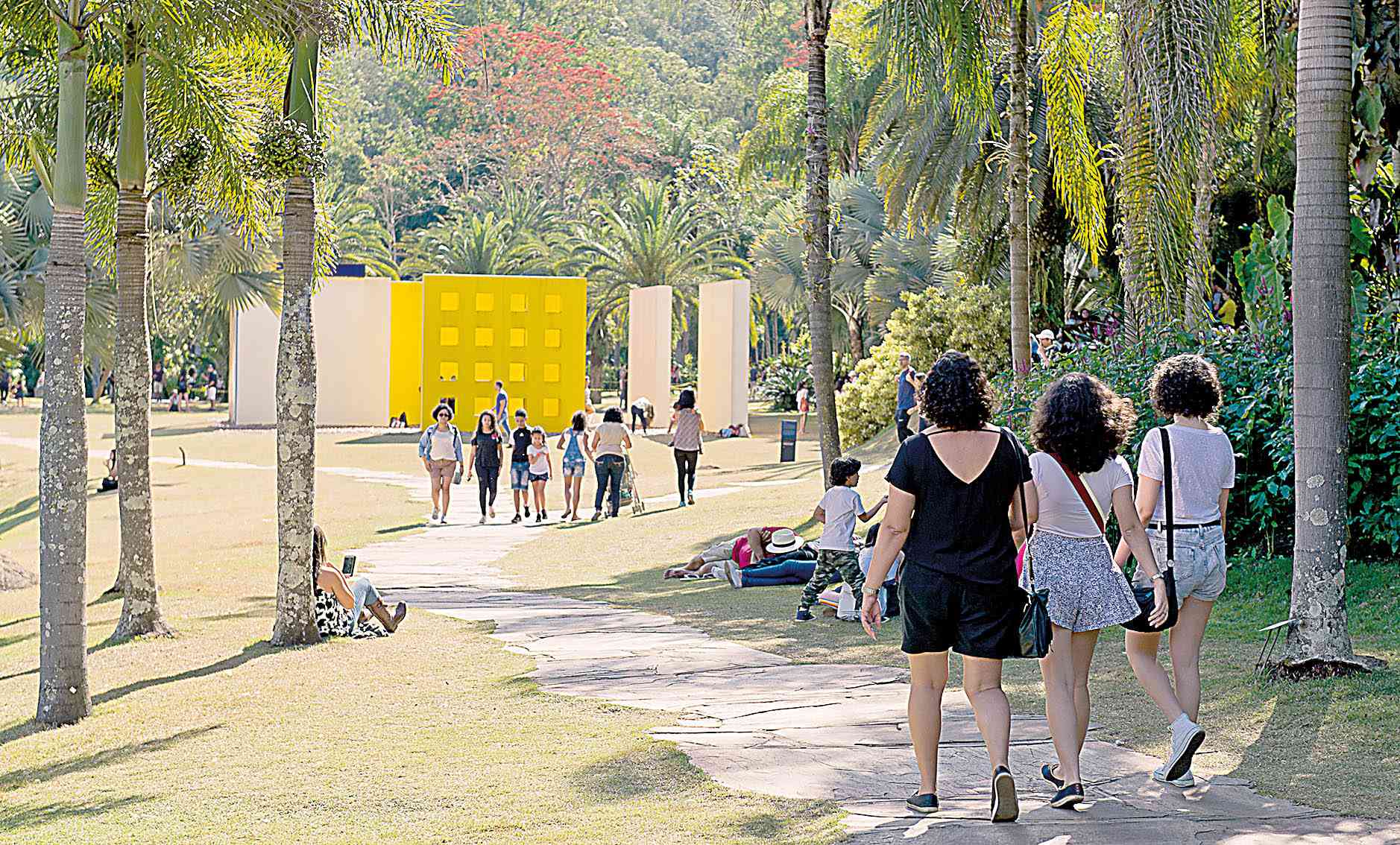 Inhotim tem programação especial para férias escolares