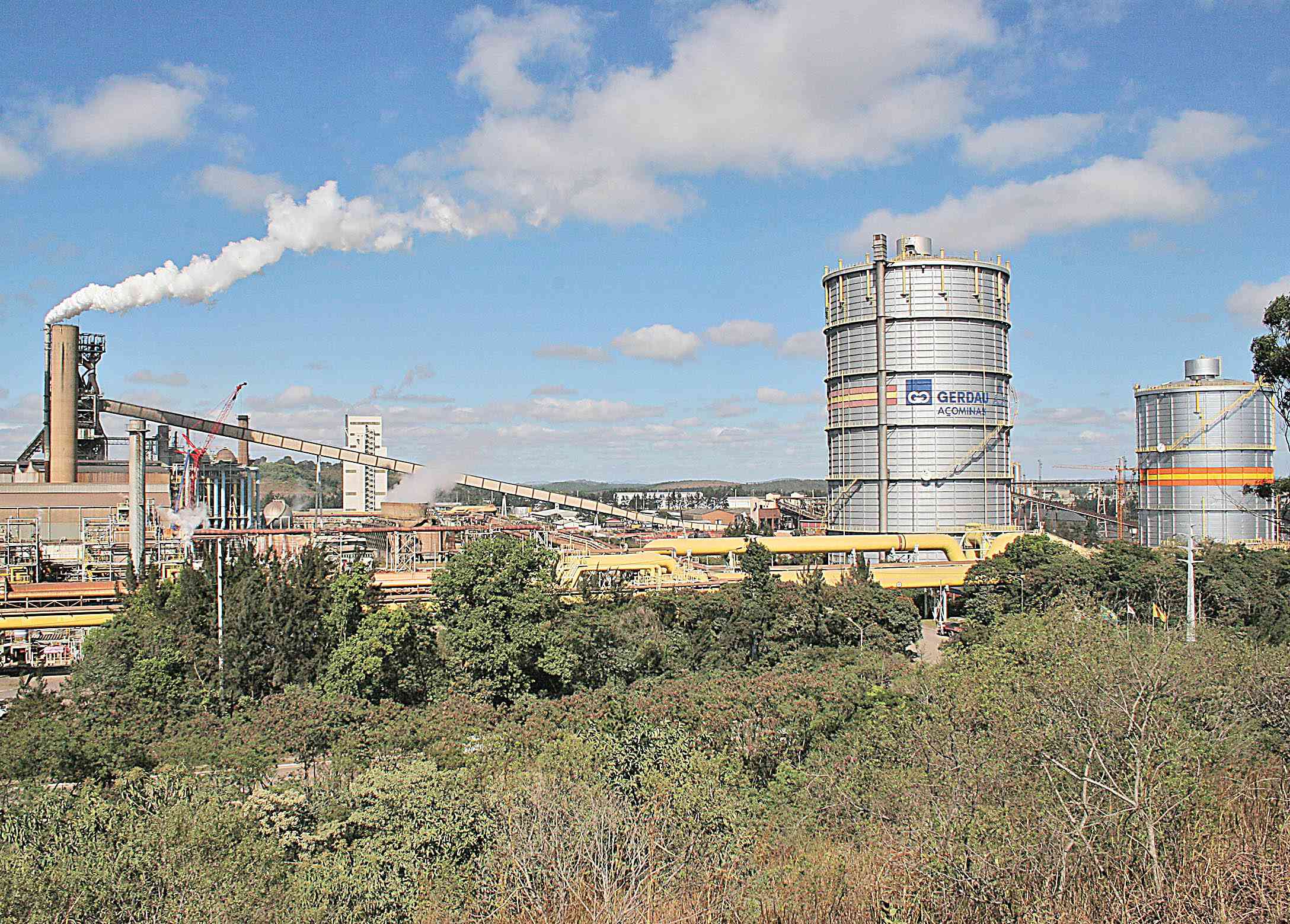 A produção de bobinas a quente na usina de Ouro Branco vai ser expandida em 230 mil toneladas - Foto: Alisson J. Silva

