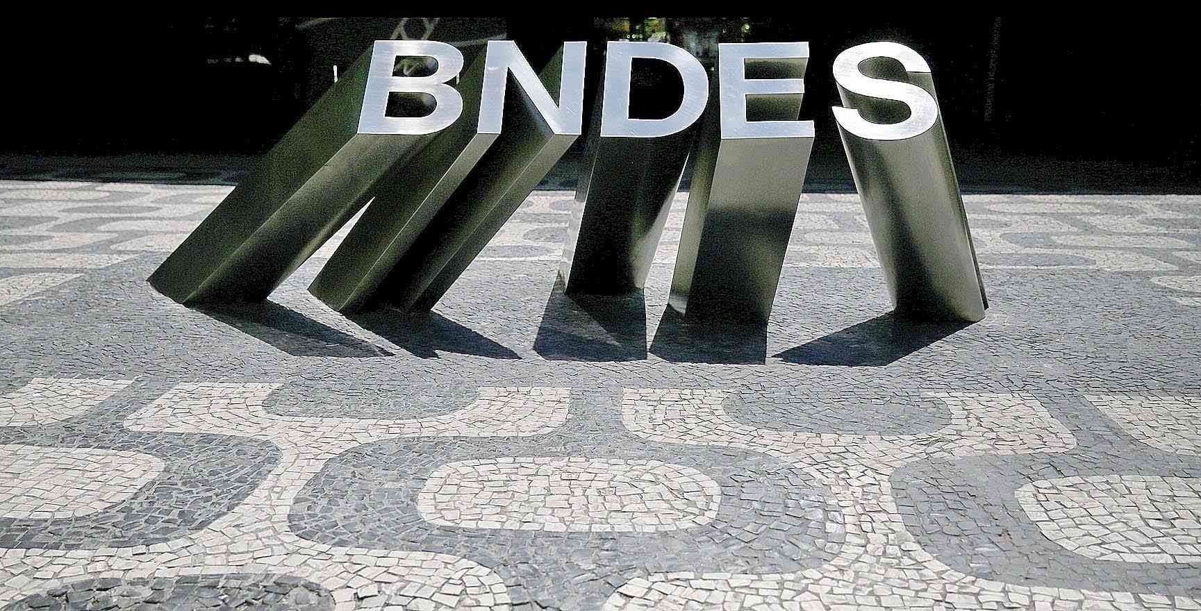 Instauração de uma CPI do BNDES é autorizada na Câmara