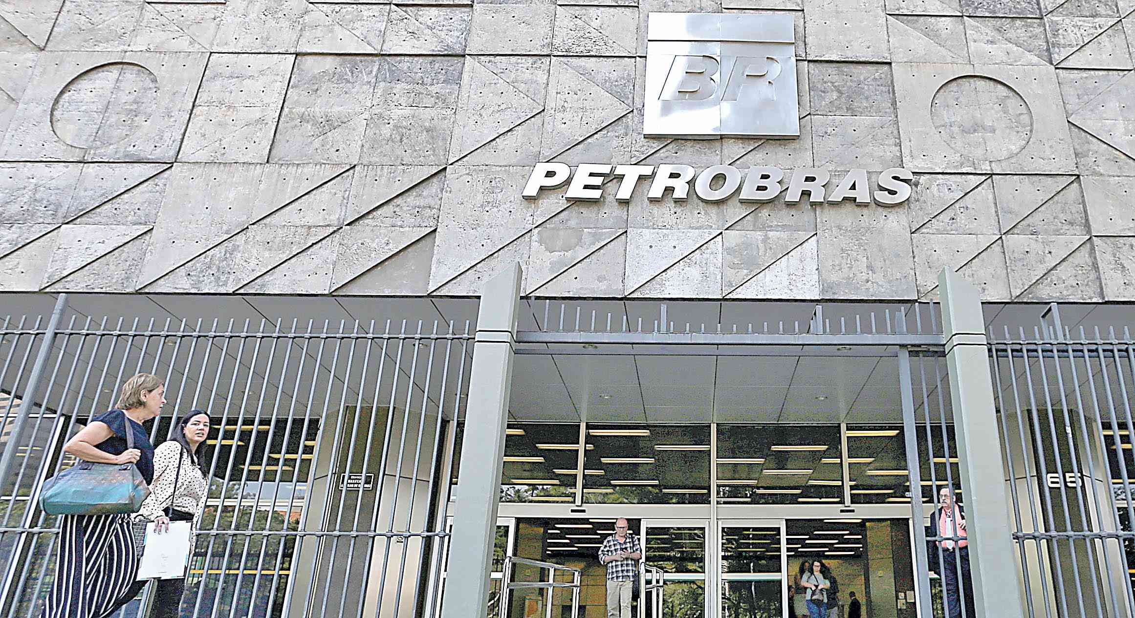 Petrobras fecha contrato com subsidiária da Odebrecht