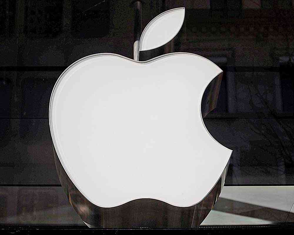 Ações da Apple sobem cerca de 1%