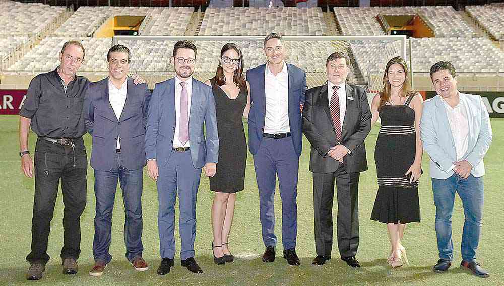 Amyr Klink, Rogério Chér, David Braga (Prime Talent), Bárbara Nogueira (Prime Talent), Samuel Lloyd (Mineirão), Ludmila Ximenes Resende (Mineirão) e Gil Giardelli - Crédito: Mineirão/Agência i7