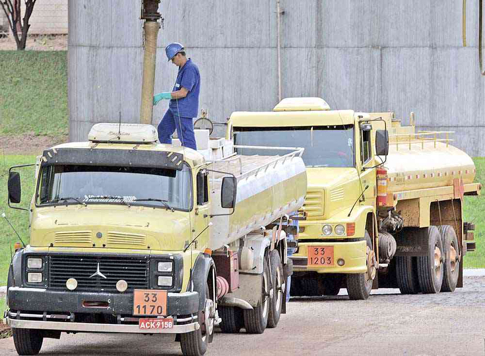 CNA pede suspensão de reajuste de 4,13% no frete