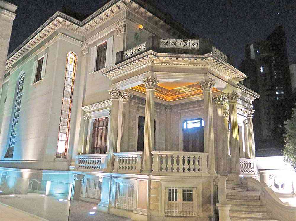Um pouco da história  das academias