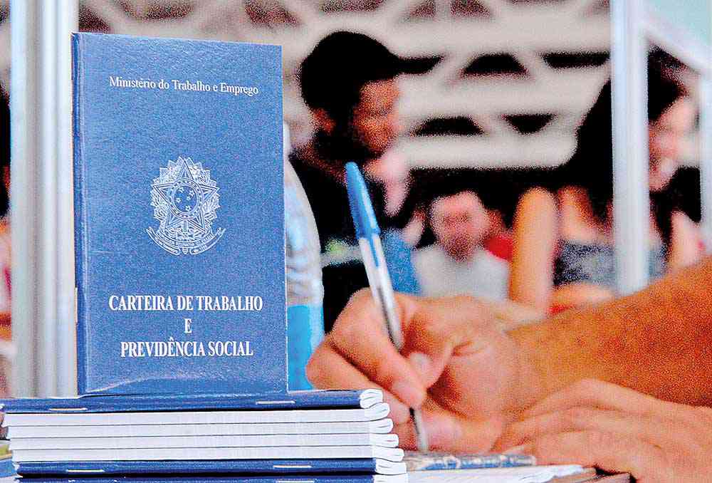 Feira de empregos deve receber cerca de 2 mil candidatos na capital mineira