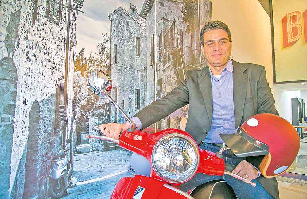 Belo Horizonte ganha loja da icônica moto Vespa