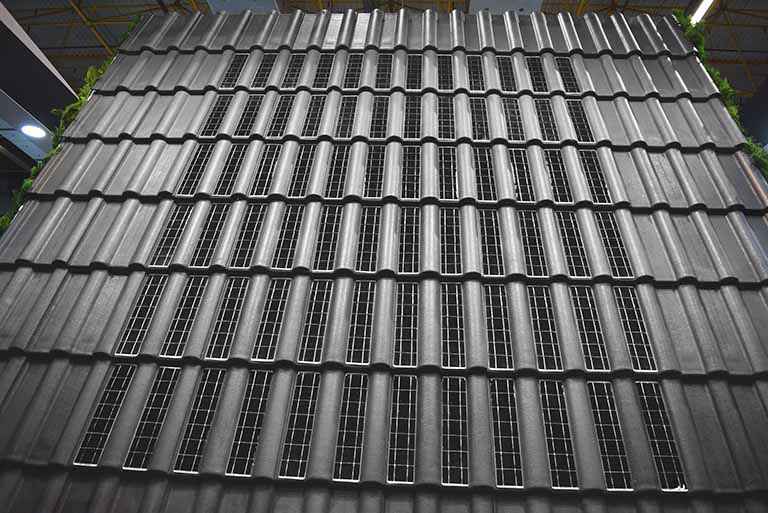 Eternit lança 1ª telha fotovoltaica aprovada pelo Inmetro