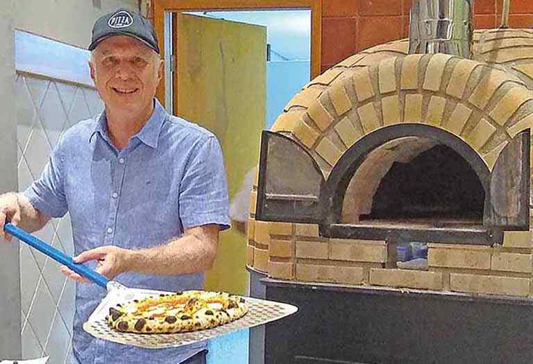 Pitza abre sua primeira franquia na Capital