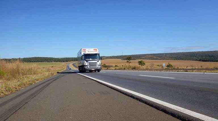 EcoRodovias vai administrar a BR-364/365 por 30 anos