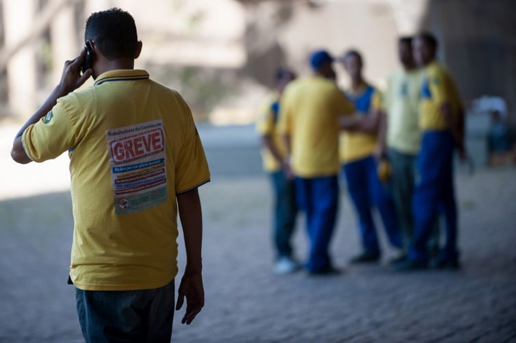 Greve por tempo indeterminado foi decretada ontem, durante Assembleia Geral, em São Paulo | Crédito: Marcelo Camargo/ Agência Brasil