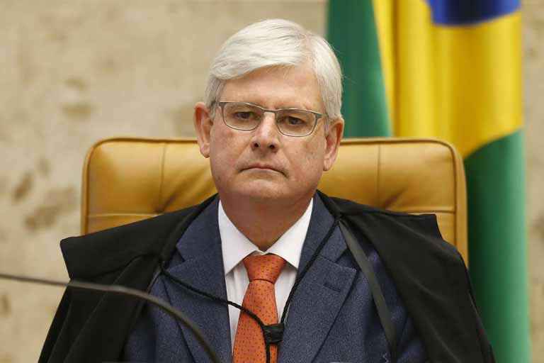 Janot é proibido de aproximar-se  de qualquer ministro do Supremo