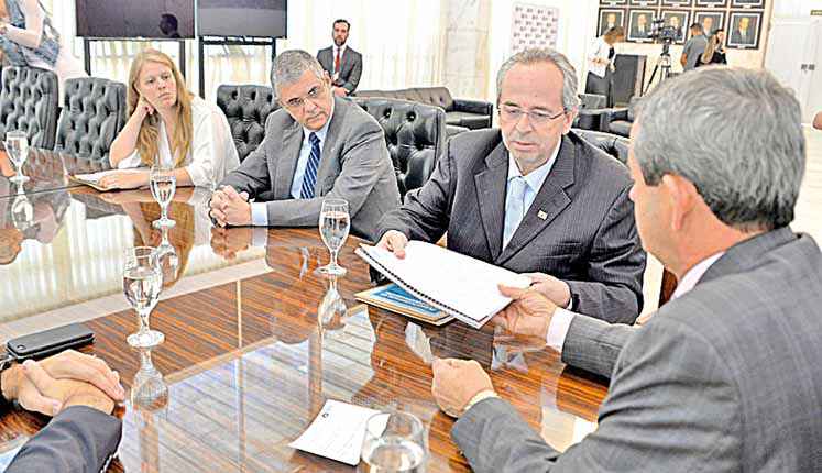 Orçamento do Estado de 2020 tem rombo de R$ 13 bilhões