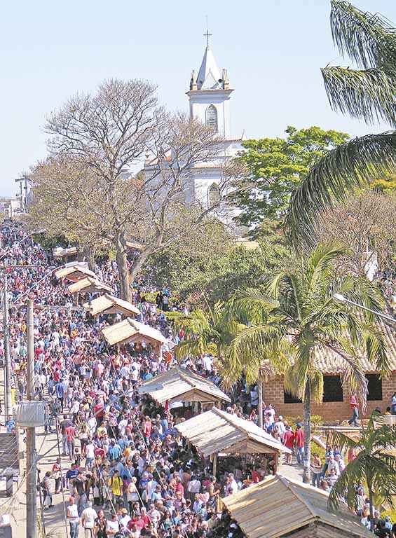 Evento de São Tiago fez a população saltar seis vezes | Crédito: Divulgação