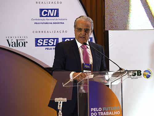 Profissões do futuro precisam de educação forte, diz presidente da CNI
